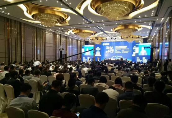 熱烈祝賀派沃空氣能榮獲2018山東清潔供暖行業(yè)突出貢獻(xiàn)單位稱號