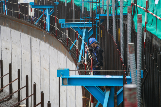 國內(nèi)首座大容量液化天然氣儲罐主體結(jié)構(gòu)完成 投產(chǎn)至今超2000萬噸